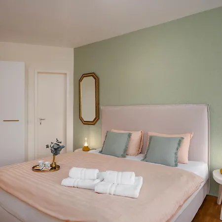 Double Classic-5 By Interhome Apartament *