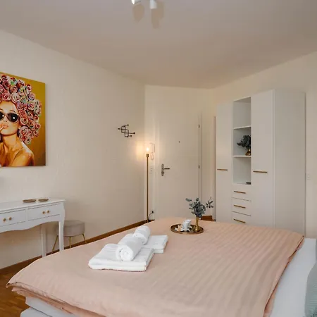 Double Classic-5 By Interhome アスコナ