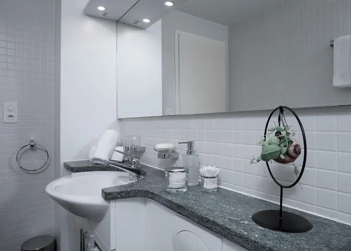 Double Classic-5 By Interhome アスコナ